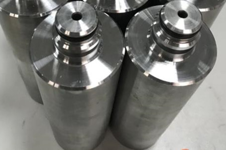 蓄能器的種類、特點及在系統(tǒng)中的應(yīng)用